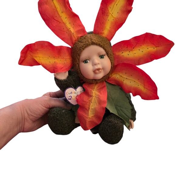Geppeddo Blossom Flower Cuddle Kids Doll Sophie Porcelain Face 8.5” Plush 2001 - Picture 1 of 6